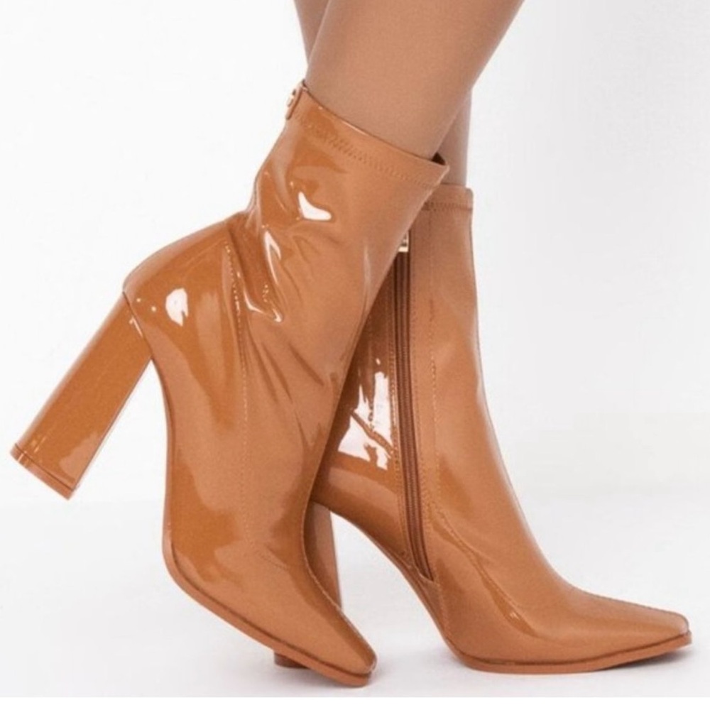 Patent boots